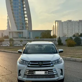 Toyota Highlander 2019