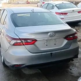 Toyota Camry 2022