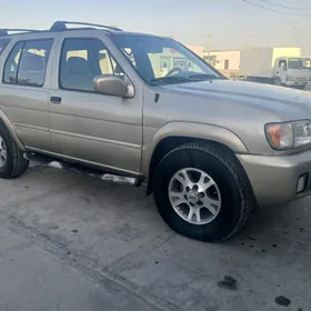 Nissan Pathfinder 2000