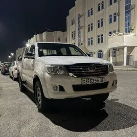 Toyota Hilux 2012