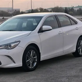 Toyota Camry 2017