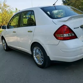 Nissan Versa 2009