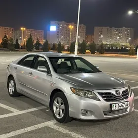 Toyota Camry 2010