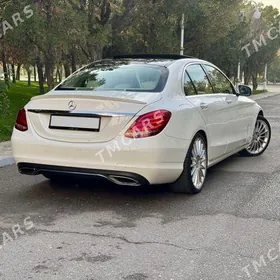 Mercedes-Benz C300 2015