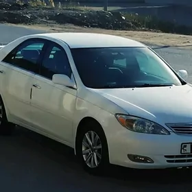 Toyota Camry 2004