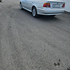 BMW E39 1998