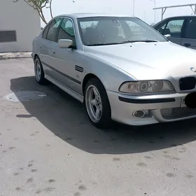 BMW E39 2002