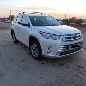 Toyota Highlander 2018