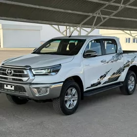 Toyota Hilux 2021