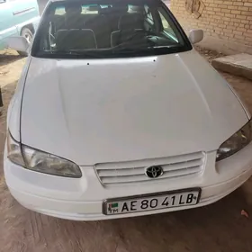 Toyota Camry 1998