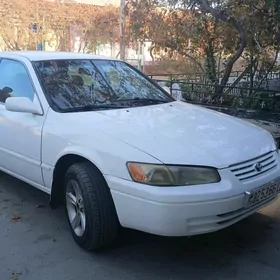 Toyota Camry 1998