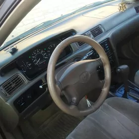 Toyota Camry 1998