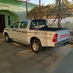 Toyota Hilux 2013