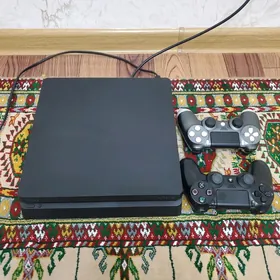 Playstation 4 slim