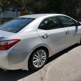 Toyota Corolla 2015