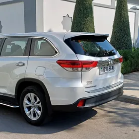 Toyota Highlander 2020