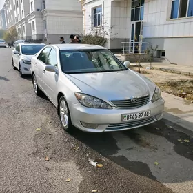 Toyota Camry 2004