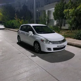 Nissan Versa 2010