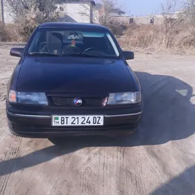 Opel Vectra 1992