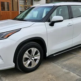 Toyota Highlander 2020