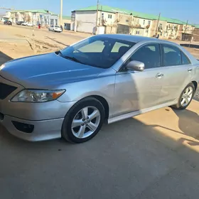 Toyota Camry 2010