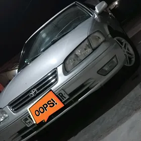 Toyota Camry 2000