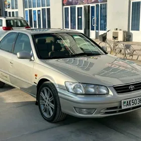 Toyota Camry 2001