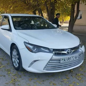 Toyota Camry 2016