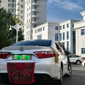 Toyota Camry 2017