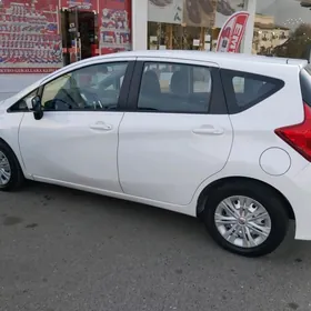 Nissan Versa Note 2019