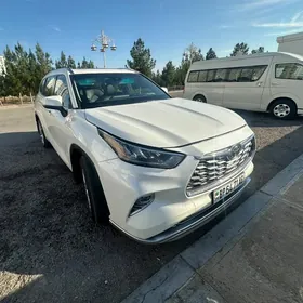 Toyota Highlander 2020