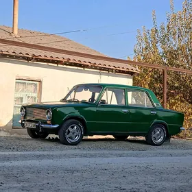 Lada 2104 1985