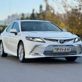 Toyota Camry 2022