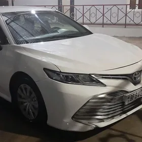 Toyota Camry 2020