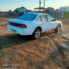 Nissan Maxima 1995