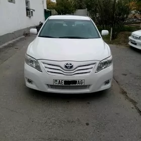 Toyota Camry 2011