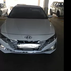 Hyundai Elantra 2021