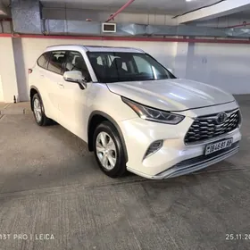 Toyota Highlander 2020