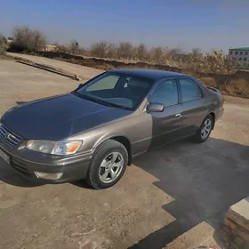 Toyota Camry 2001