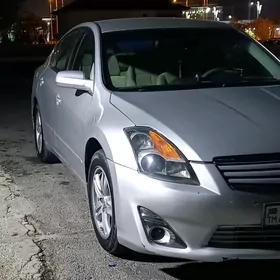 Nissan Altima 2008