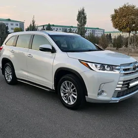 Toyota Highlander 2018