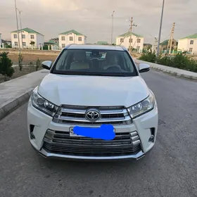 Toyota Highlander 2019