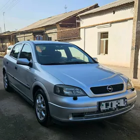 Opel Astra 2001