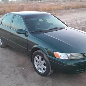 Toyota Camry 1999