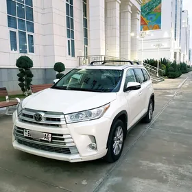 Toyota Highlander 2019