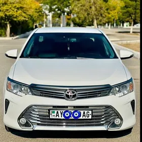 Toyota Camry 2015