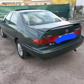 Toyota Camry 2000