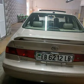 Toyota Camry 2000