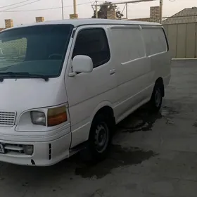 Toyota Hiace 2004