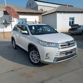 Toyota Highlander 2019